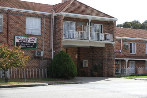 Golden Age Motor Inn - Accommodation Fremantle 0