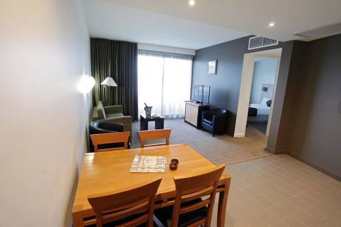Golden Pebble Hotel - Accommodation Fremantle 3