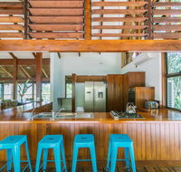 Golden Sunbird - Accommodation Fremantle