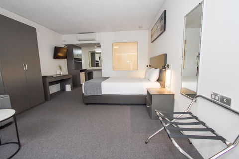 Gosford Resort And Conference Centre (Previously Known The Willows) - Accommodation Fremantle 3