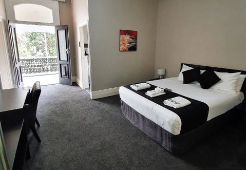 Grand Hotel - Accommodation Fremantle 1