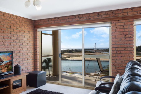 Grand Pacific 2 Unit 2 - Accommodation Fremantle 2
