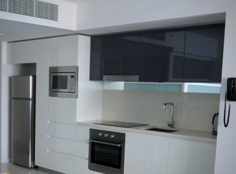 H Luxury Apartment At Surfers Paradise - Accommodation Fremantle 1