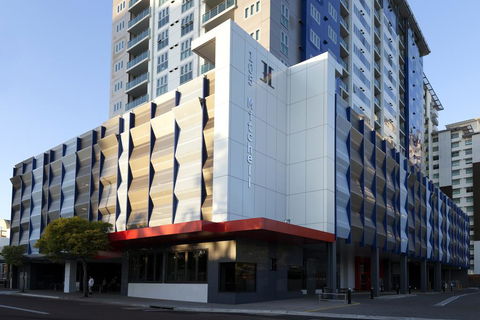 H On Mitchell Apartment Hotel - Accommodation Fremantle 0