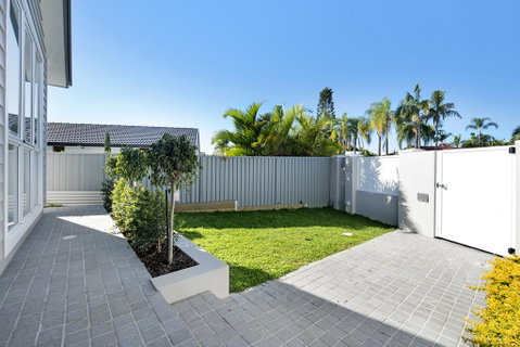 Hamptons #1 Broadbeach Apartment - 1 Bedroom - New Luxurious - Accommodation Fremantle 1