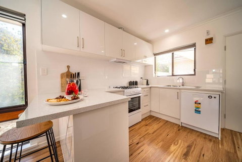 Harmony At Henley Beach-Wifi - Nespresso - Netflix - Accommodation Fremantle 3