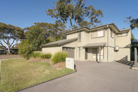 Harmony House - Bateau Bay, NSW - Accommodation Fremantle 0