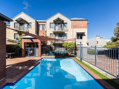 Hay St - Subi - Accommodation Fremantle 0