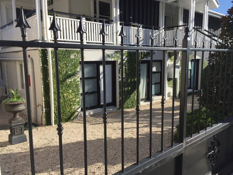 Heal House - Accommodation Fremantle 2