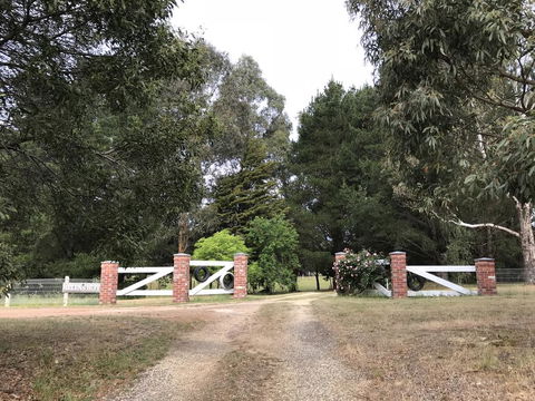 Helen's Luxury Hut - Accommodation Fremantle 3