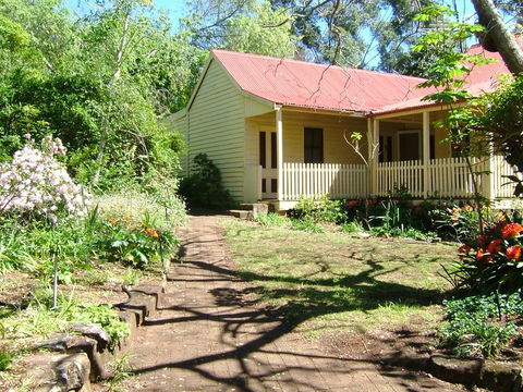 Hermitage Cottage - Accommodation Fremantle 1