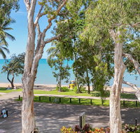 Hibiscus in Marlin Waters Palm Cove - Accommodation Fremantle