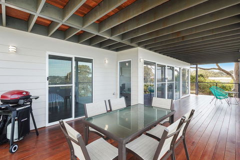 Hillcrest Views Of Wagonga - Accommodation Fremantle 3