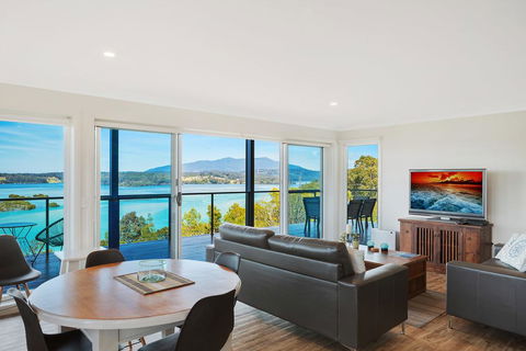 Hillcrest Views Of Wagonga - Accommodation Fremantle 1