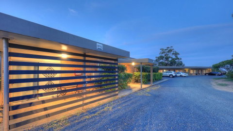 Hilldrop Motor Inn - Accommodation Fremantle 2