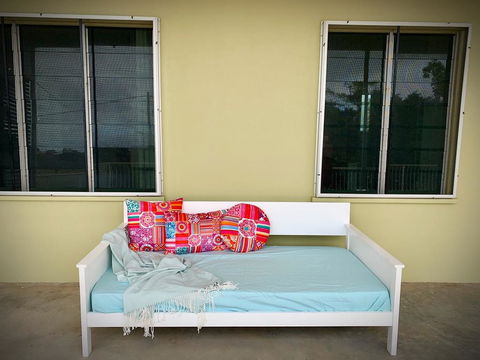 Holiday Rental - Huge House With Beach Views - Accommodation Fremantle 1