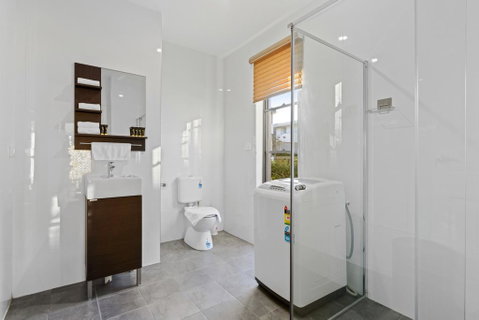 HomeHotel Cozy Duplex In Serene And Leafy Suburb - Accommodation Fremantle 0
