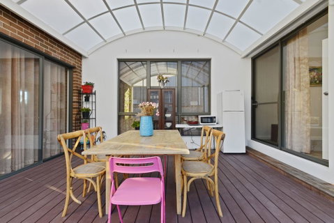 HomeHotel Cozy Duplex In Serene And Leafy Suburb - Accommodation Fremantle 1