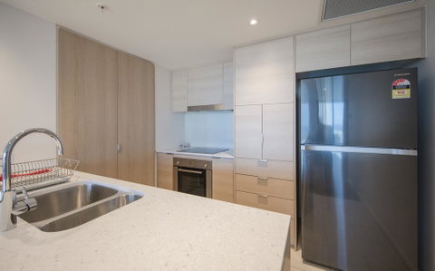 HomePlus Premier Apartments At 2663 Gold Coast Hwy, Broadbeach - Accommodation Fremantle 3