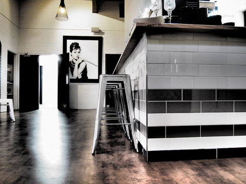Hotel Gracelands - Accommodation Fremantle 2