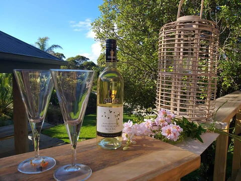 Island Cove Spa Retreat - Accommodation Fremantle 0
