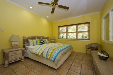 Island House - Accommodation Fremantle 2
