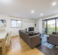 ISOLATION READY Super Size Me Top Location. Isolation Ready. Sanitised. Free CAT Bus Pool Gym and everything at your finge - Accommodation Fremantle
