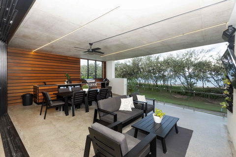 IVY Villas - Accommodation Fremantle 2