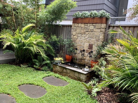 Jacaranda Garden Retreat - Accommodation Fremantle 0