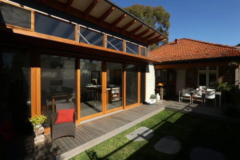 Jacaranda Garden Retreat - Accommodation Fremantle 1