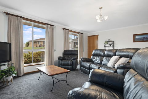 Josie Villa - Beautiful West Burnie: Long Or Short Term - Accommodation Fremantle 2