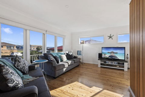 Jubilee Ave 10, Ulladulla - Accommodation Fremantle 0