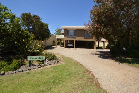 Kanandah 1 - Accommodation Fremantle 2