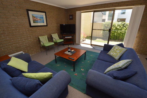 Kanandah 1 - Accommodation Fremantle 1