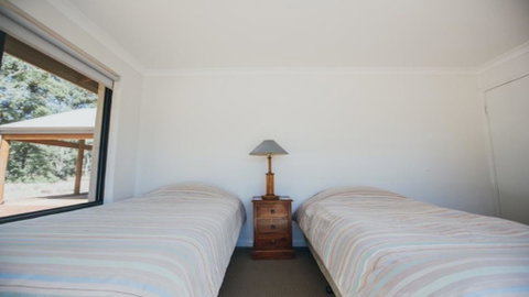 Kangaroo Retreat - Accommodation Fremantle 3