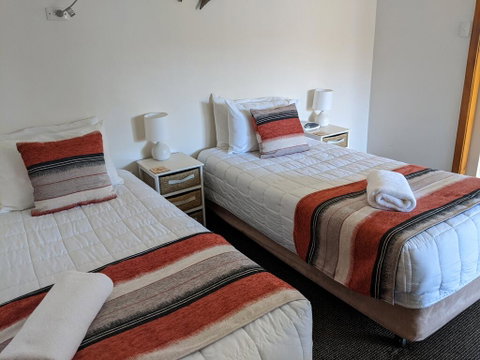 Karuah Motor Inn - Accommodation Fremantle 2