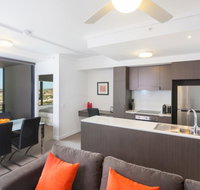 Keeping Cool on Connor - Executive 2BR Fortitude Valley apartment with pool and views - Accommodation Fremantle