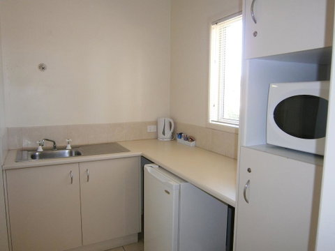 Kellys Motel Oakey - Accommodation Fremantle 2
