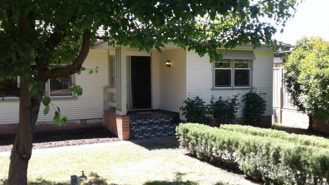 Kenna Cottage - Accommodation Fremantle 0