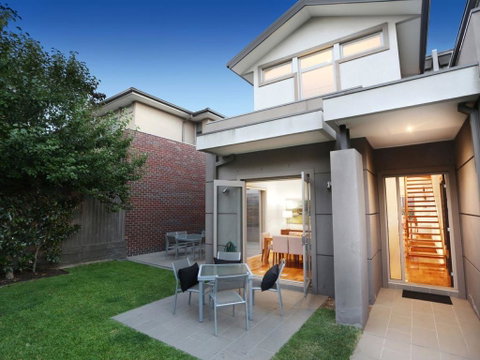 Kew Luxury Townhouse - Accommodation Fremantle 0