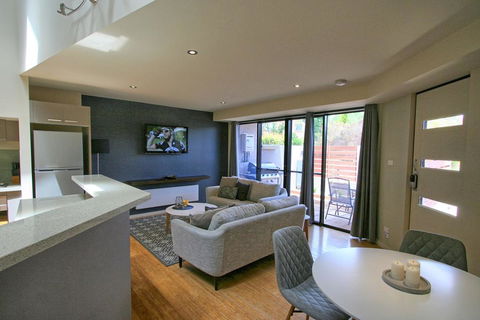 Khione 5/23-25 Kirwan Close - Accommodation Fremantle 2