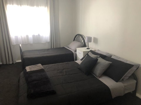 King Of The Cross - Work, Holiday Or Stop Overs - Accommodation Fremantle 3
