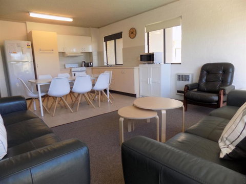 Kirwan Apartments 47 - Accommodation Fremantle 3