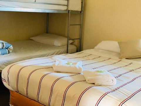 Kootingal Hotel - Accommodation Fremantle 2