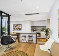 KOZYGURU FORTITUDE VALLEY DESIGNER GRADE 2 BED APT FREE PARKING QFV179-1401 - Accommodation Fremantle