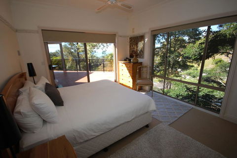 LAGOONA RETREAT - Korora - Accommodation Fremantle 3