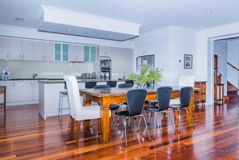 Lahinch Mews - Family Bookings Only - Accommodation Fremantle 0