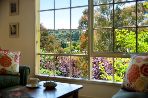 Lake Cottage - Accommodation Fremantle 0