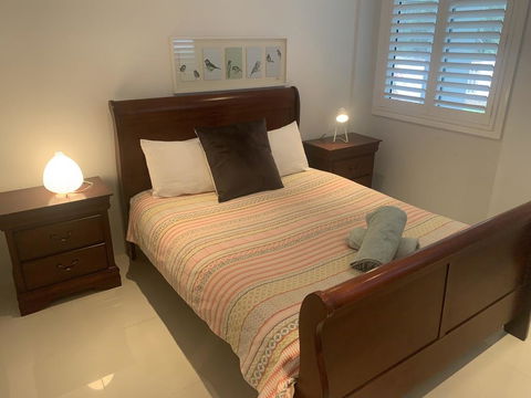Lakefront Peace Apartments - Accommodation Fremantle 1