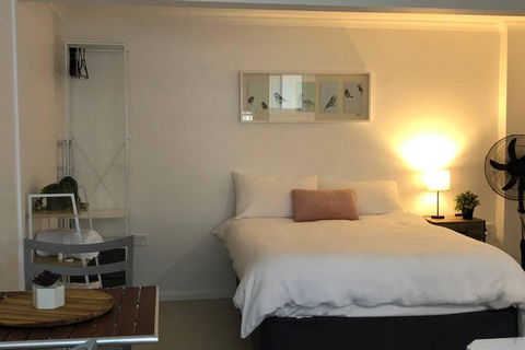 Lakefront Peace Apartments Studio 4 - Accommodation Fremantle 0